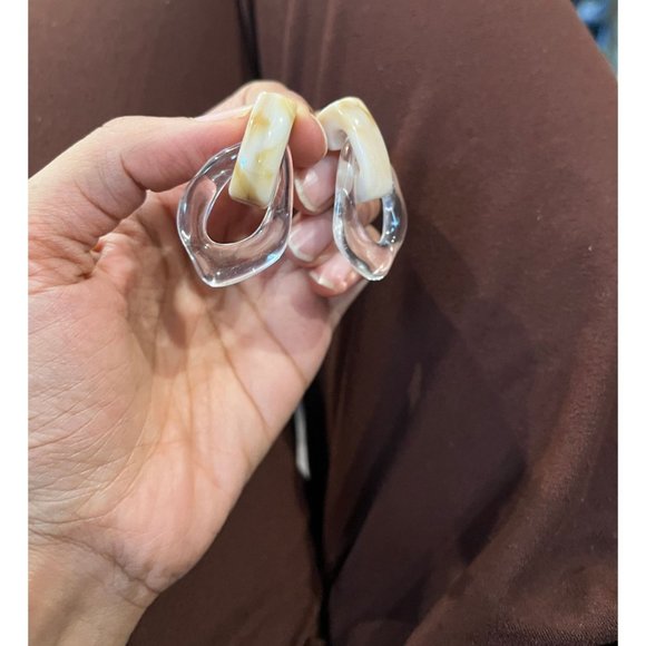 Chunky Clear Acrylic earrings , long clear white earrings , ice cube acrylic - Picture 2 of 7